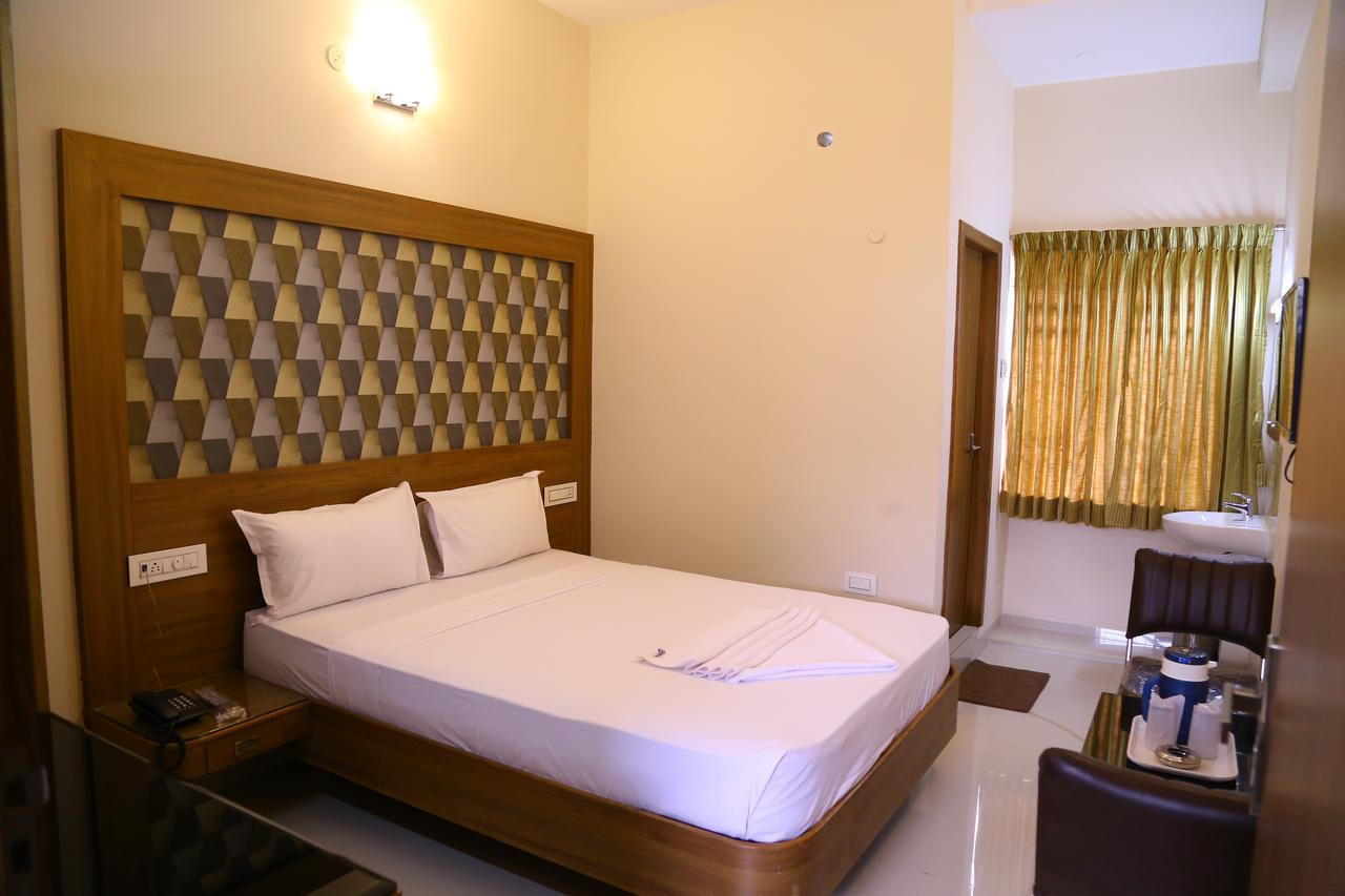 Hotel Gokulgrande Erode Extérieur photo