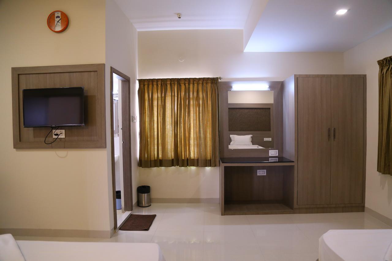 Hotel Gokulgrande Erode Extérieur photo