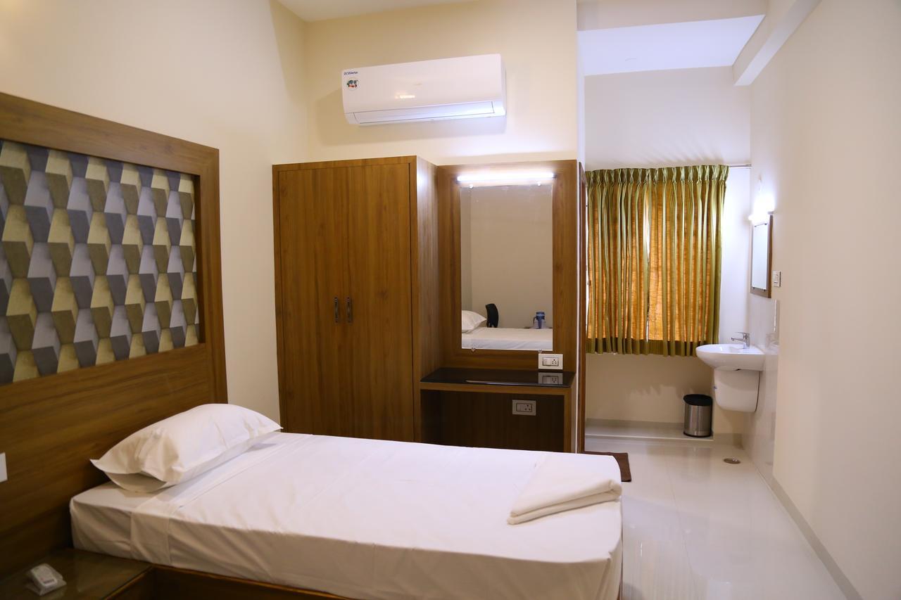 Hotel Gokulgrande Erode Extérieur photo